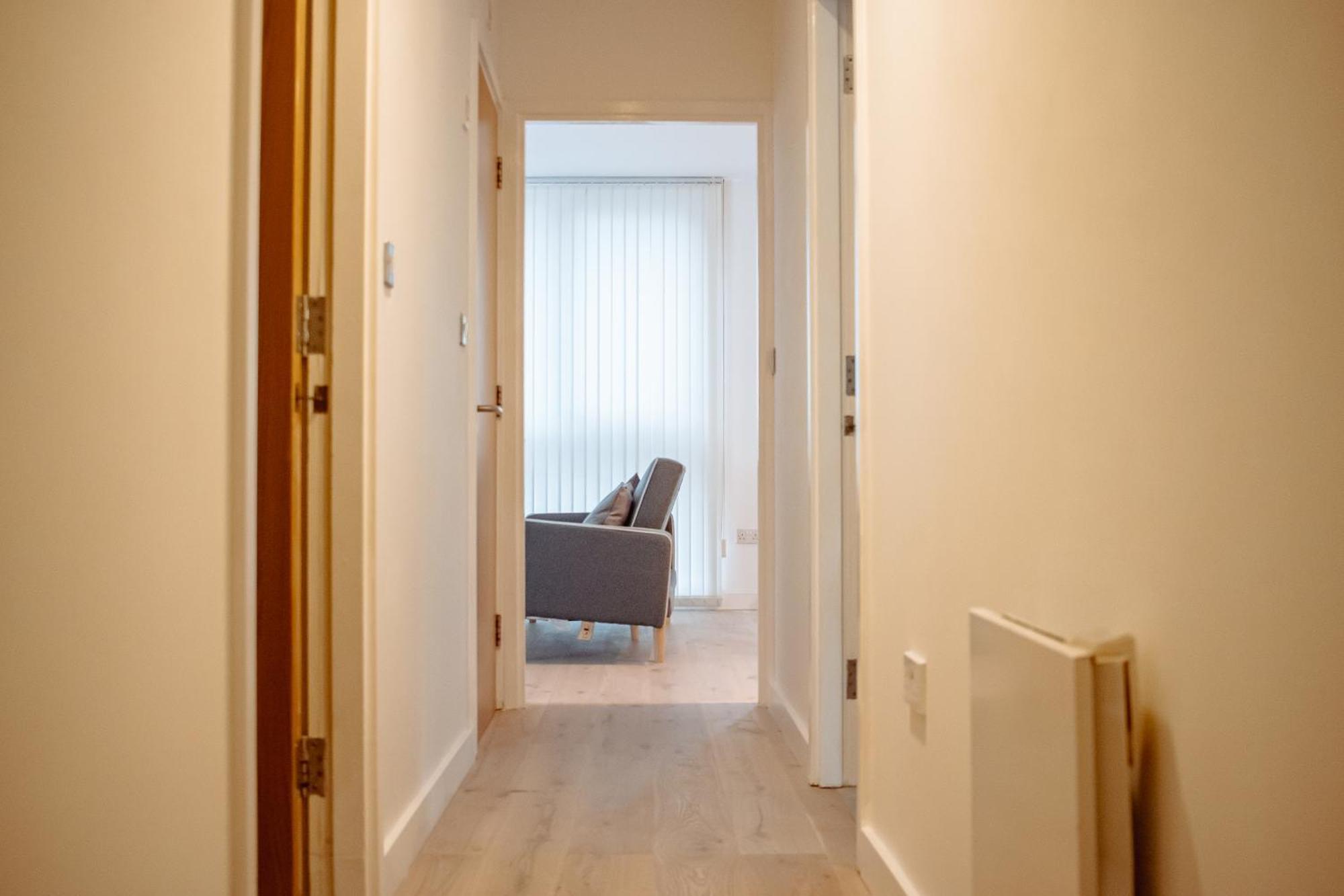 Central & Spacious, Sleeps 8, Perfect For Groups Leeds  Exteriör bild