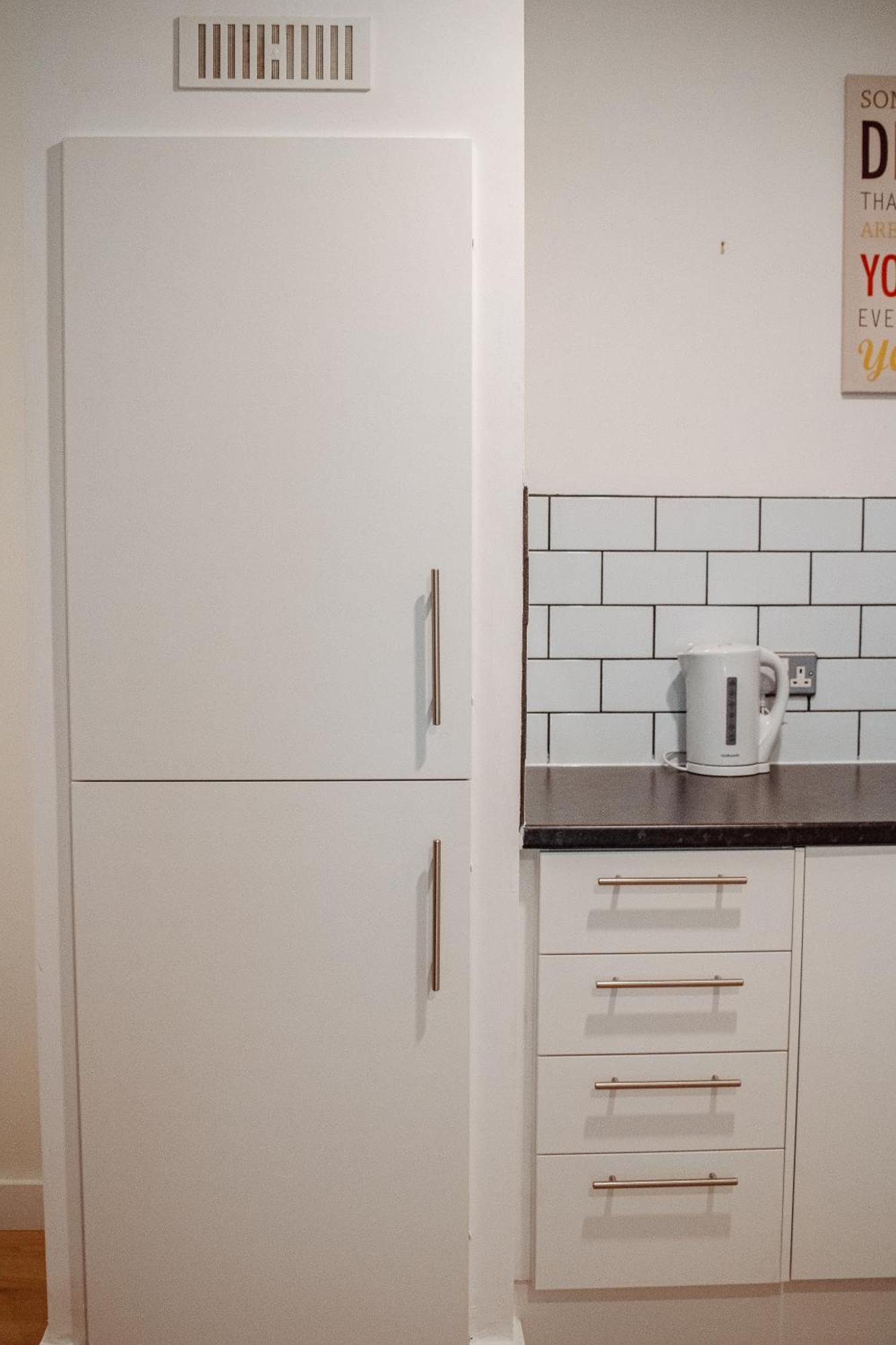 Central & Spacious, Sleeps 8, Perfect For Groups Leeds  Exteriör bild